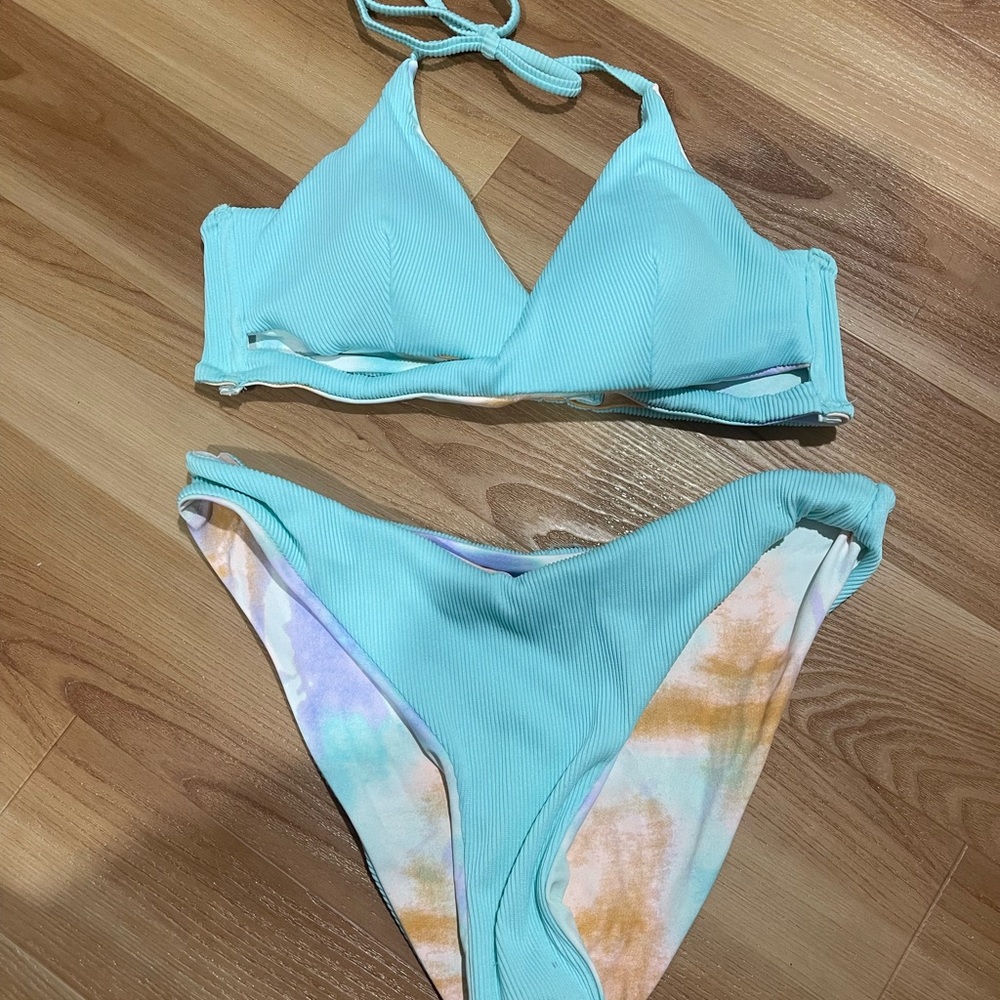 hollister reversible bikini set